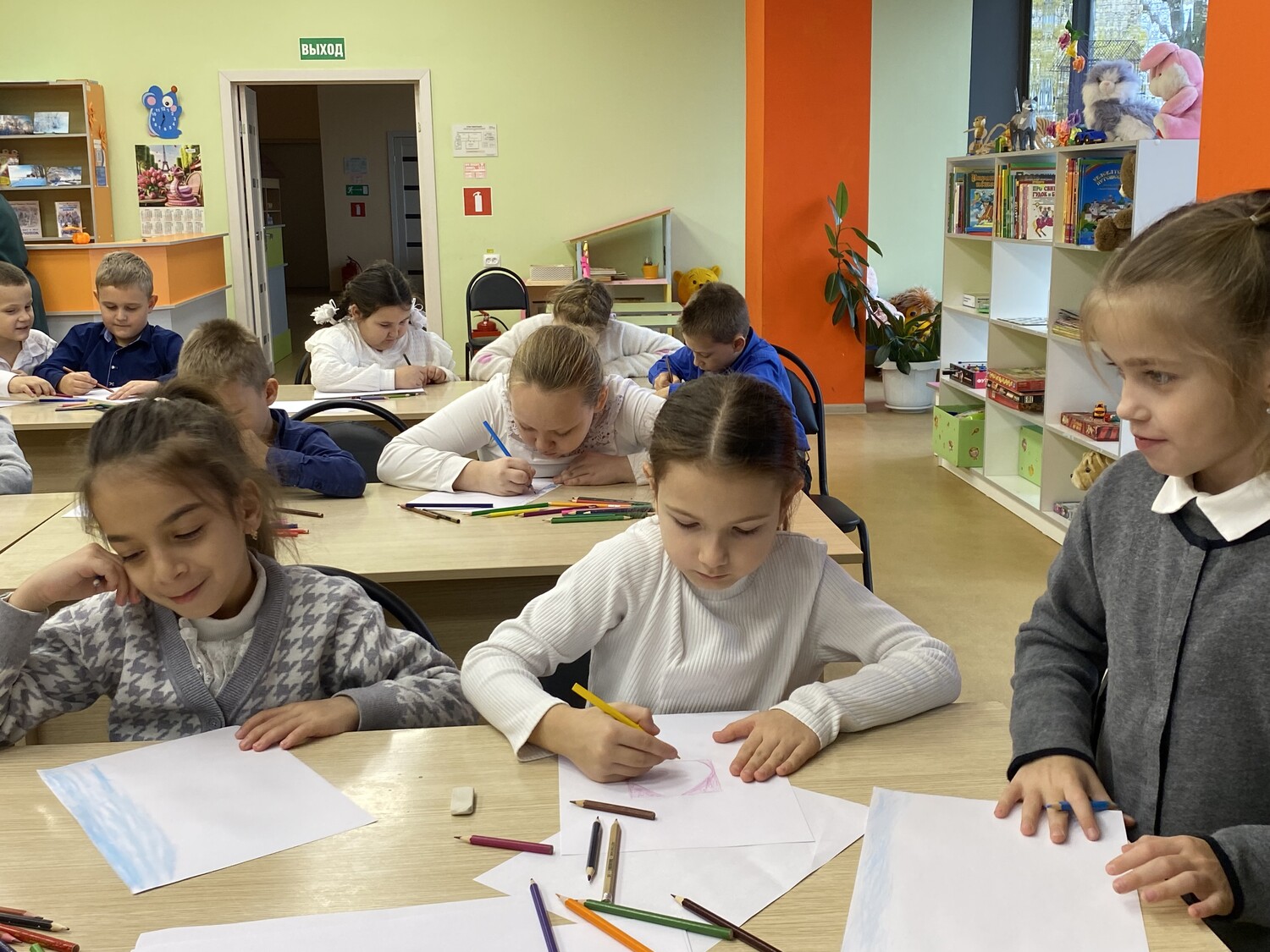 Разноцветные сказки