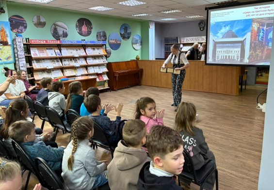 В библиотеке скучно? Только не у нас!