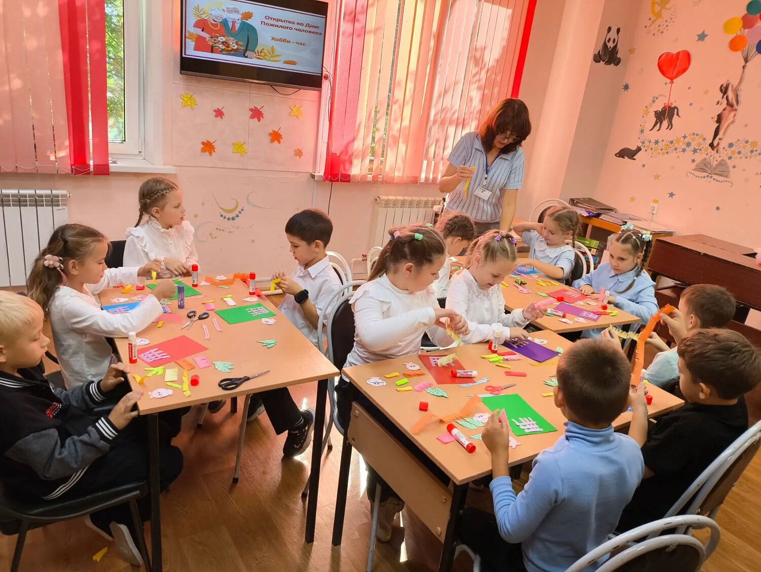 Открытка ко Дню пожилого человека